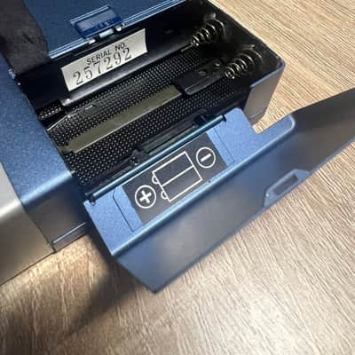 Sony Walkman TPS-L2 – Mint Aesthetic Condition – Original Case – Unrestored image 4