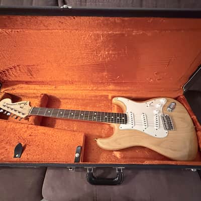 Fender American Vintage '70s Stratocaster with Rosewood Fretboard 2006 - 2012 - Natural image 3