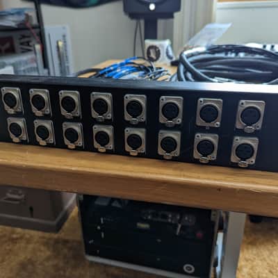 CBI 16 Channel XLR Splitter The Ear Splitter (6 ft/25ft) in Gator Case image 3