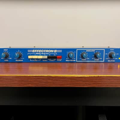 Delta Lab ADM 1024 Effectron 2 1980s - blue image 2