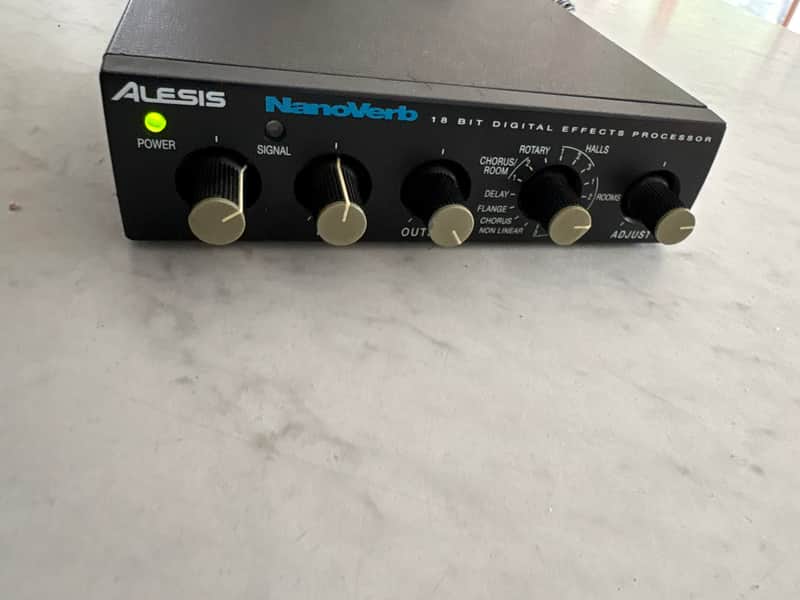 Alesis NanoVerb 18ビットデジタルエフェクトプロセッサー Alesis NanoVerb Digital Multi Effects Processor Reverb Delay