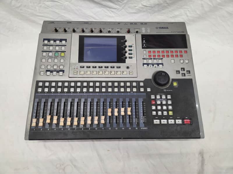 Yamaha AW4416 Professional Audio Workstation 16-Track Digital Recorder 2000s - Silver (C013-A38) image 1