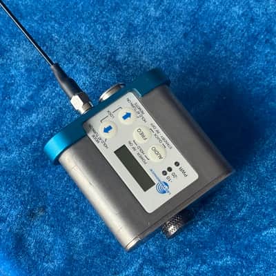 Lectrosonics SMQV+UCR411A image 5