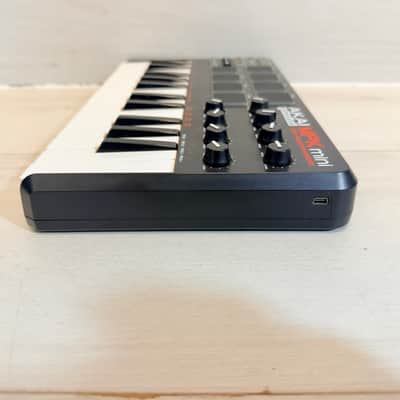 Akai MPK Mini 25-Key USB MIDI Keyboard Controller image 5
