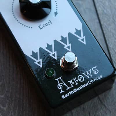 EarthQuaker Devices Arrows Preamp Booster V2 2017 - Present - Green Sparkle / White Print image 6