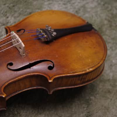 Used Vintage 4/4 Violin with hard case One-Piece flame back OLD image 11