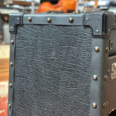Roland JC-77 Jazz Chorus 80 Watt 2x10" Solid-State Combo Amp image 4