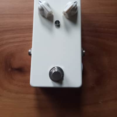 K Pedals Rangemaster Clone 2020 - Cream image 1