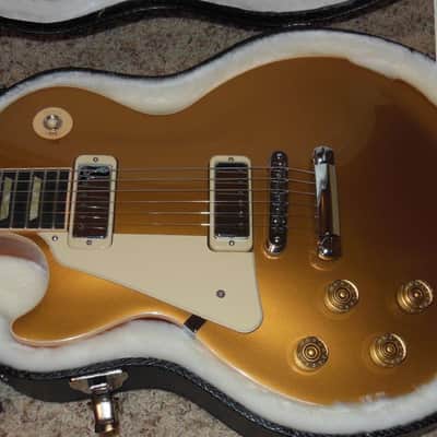 Left Handed Gibson Les Paul Deluxe 2012 Goldtop Limited Edition image 2