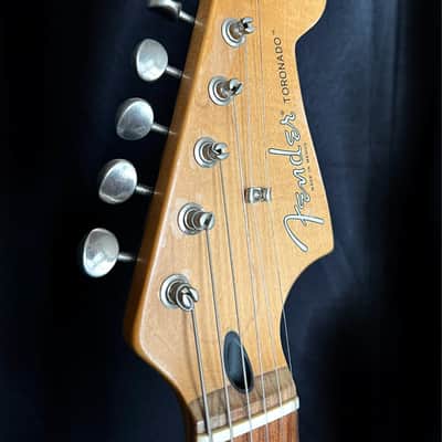 Fender Deluxe Series Toronado 2002 - 2004 - Orange image 6