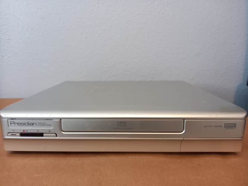 DVD recorder with remote and disks TESTED WORKING Digital transfer image 1