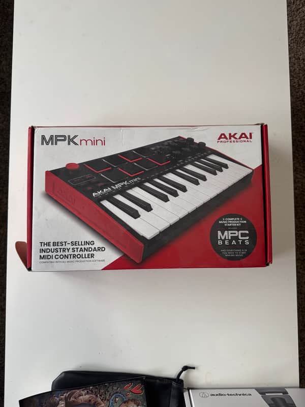 Akai MPK Mini MKII 25-Key MIDI Controller