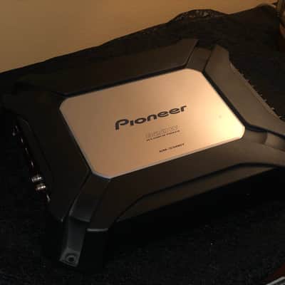 Pioneer GM -5500T - 820w Amp w/ Bass Boost Volume Control - 2011 - Black image 1