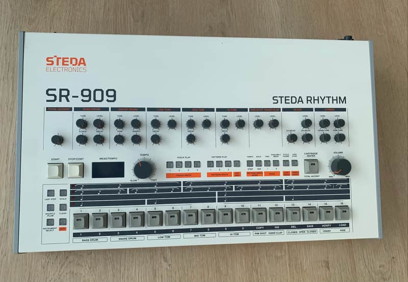 STEDA Electronics SR-909 Bild 1