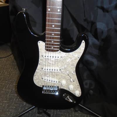Slammer by Hamer strat copy Black white pearloid pickguard electric guitar image 2