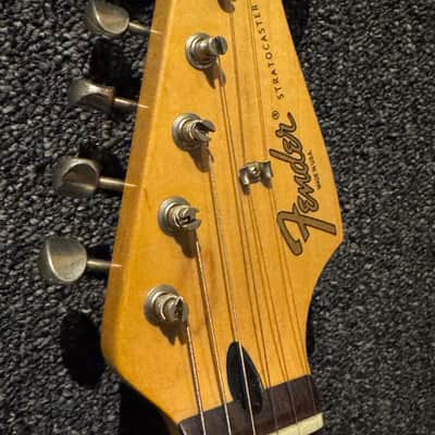 Fender California Stratocaster with Rosewood Fretboard & Leather Hard Case - 1998 image 5