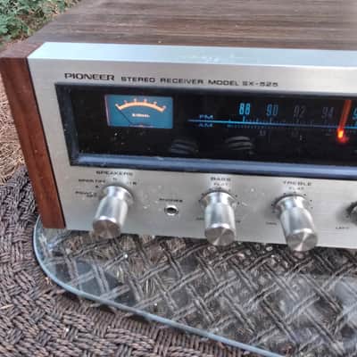 Vintage Pioneer SX-525 AM FM Stereo Receiver Powers On Works image 2