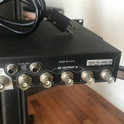 Shure UA845-UA UHF Antenna Splitter/Power Distribution System - (782-806 MHz) with power input cable. image 8