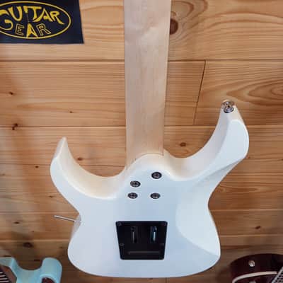 IBANEZ GRG140WH - White image 7