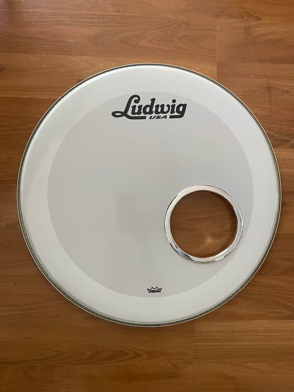 Ludwig white bassdrum head 22 inches + Evan head image 1