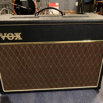 Vox AC15CC1 Custom Classic 15-Watt 1x12" Guitar Combo 2006 - 2010 - Black image 1