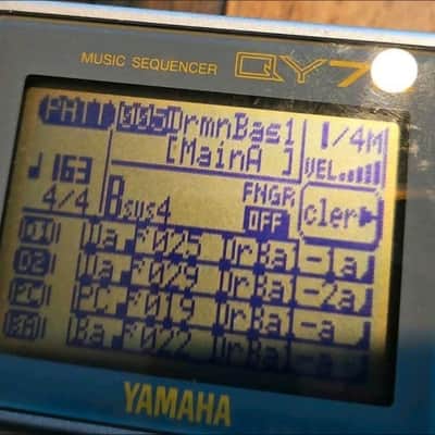 Yamaha QY70 Sequencer with LED image 6