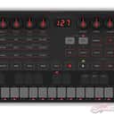 IK Multimedia UNO Synth portable monophonic analog synthesizer