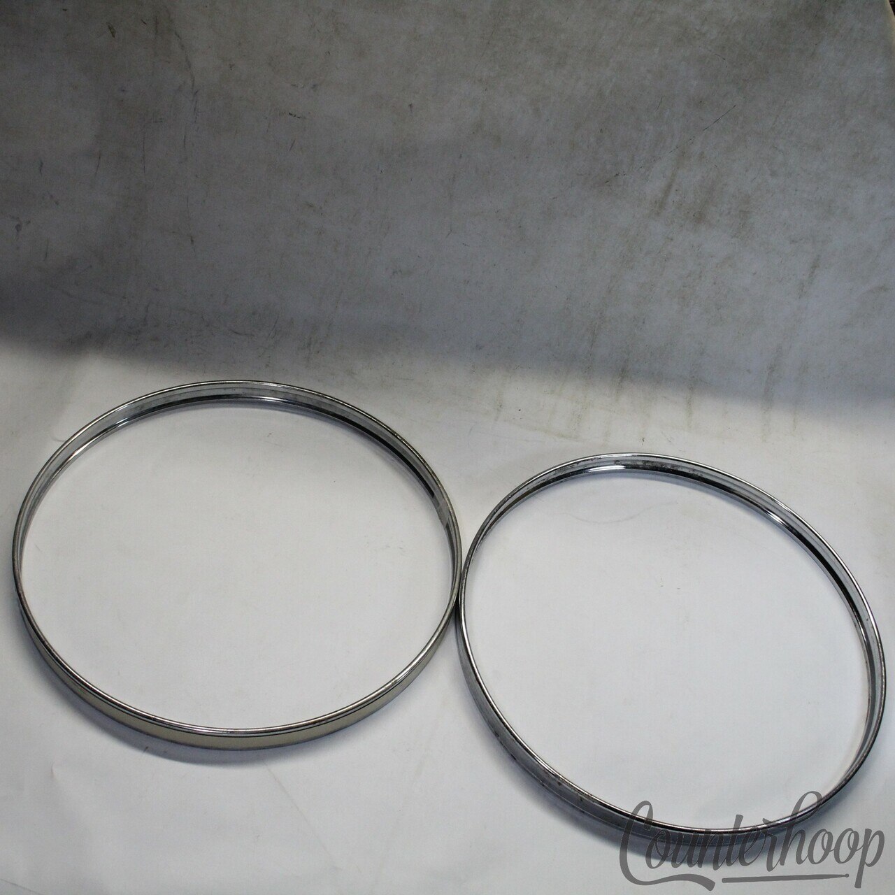 Pearl 2x 22" Bass Drum Hoops Steel Metal Rims White 70s Batter/Resonant Japan* — main photograph