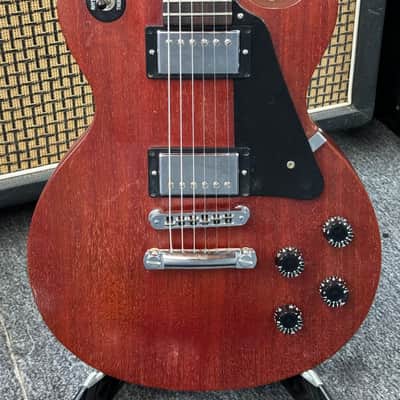 Gibson Les Paul Studio 2004 - Worn Cherry image 1