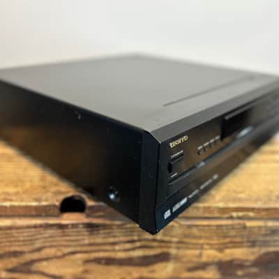 Onkyo DX-C390 6-CD Changer (no remote) image 4