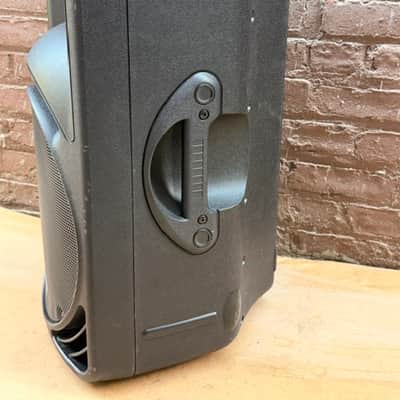 Mackie SRM450 v3 12" 1000W High-Definition Powered Loudspeaker (Single); Floor Example image 8