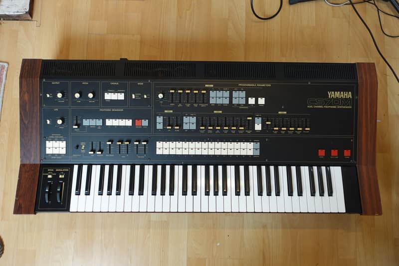Yamaha CS-70M Polyphonic Synthesizers 1981 - 1984