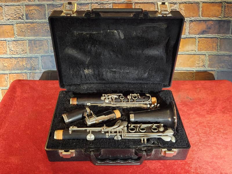 Armstrong 4001 Bb Clarinet Black Wood Grain w/ Carrying Case Just Serviced image 1