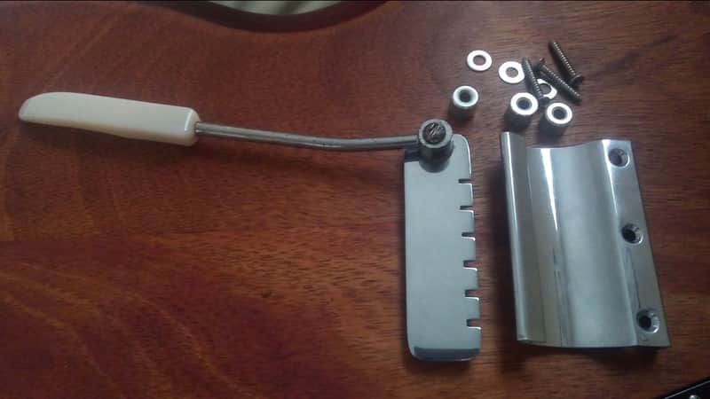Gibson Short Vibrola 60s image 1