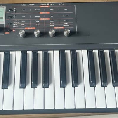 Waldorf Blofeld Keyboard 49-Key Synthesizer 2009 - Present - Black Shadow