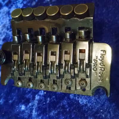 Early Version 1980s Floyd Rose "PRO" Tremolo Made in USA complete R2 (RARE) image 5