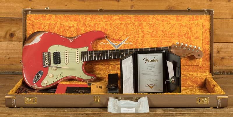 ギター FiestaRed Relic LaquerFinishStratocaster Fender Custom Shop Limited Edition 1963 Super Heavy Relic Stratocaster