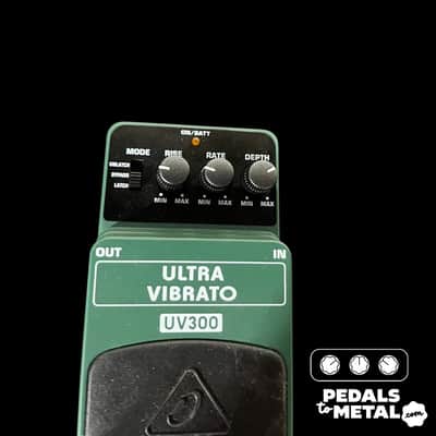 Behringer UV300 Ultra Vibrato Pedal-x13569 image 5