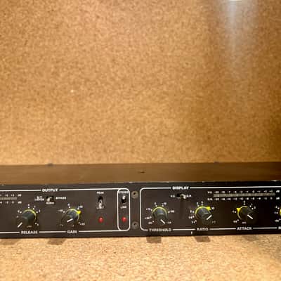 Drawmer DL221 Dual Compressor Limiter 1990s – Serviced – Warranty image 8