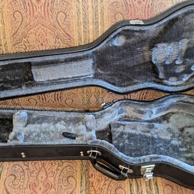 Epiphone Epiphone Jerry Cantrell Wino Les Paul Case - Black image 6