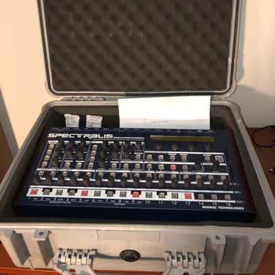 Radikal Technologies Spectralis synth workstation + Pelican. Analog filter/filterbank, load samples image 2