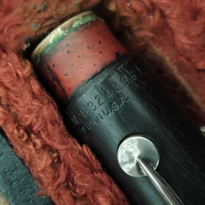 Clarinet CG Conn 444N Good State image 12