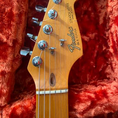 Fender American Standard Stratocaster with Maple Fretboard 1990 - 1993 - Midnight Wine image 4