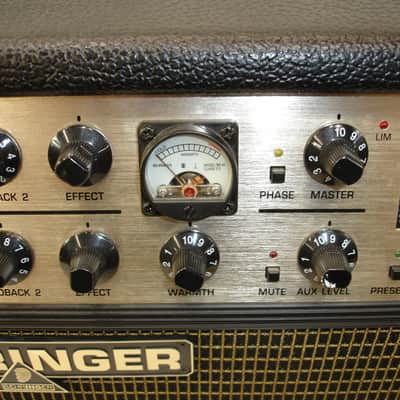 Behringer ULTRACOUSTIC ACX1000 2x60W Acoustic Guitar Amp image 6