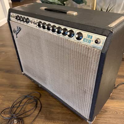 Fender Twin Reverb 2-Channel 100-Watt 2x12" Guitar Combo (likely 1973) - Silverface image 10