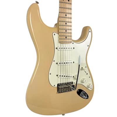 Fender Highway One Stratocaster 2008 - Sand image 2