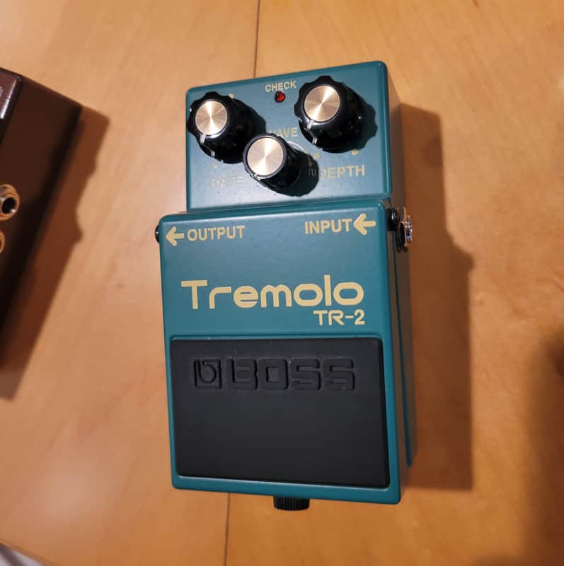 Boss TR-2
