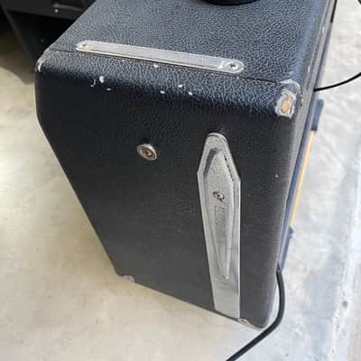 Fender Pro Reverb 2-Channel 40-Watt 2x12" Guitar Combo 1965 - 1967 - Black Panel image 9