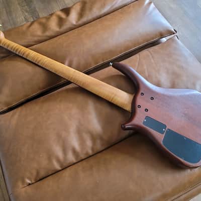 Rare U.S. Masters EP5J 5-String Bass – Natural Walnut Brown – USA Made – Active EQ – Figured Maple Neck – Gold Hardware image 11