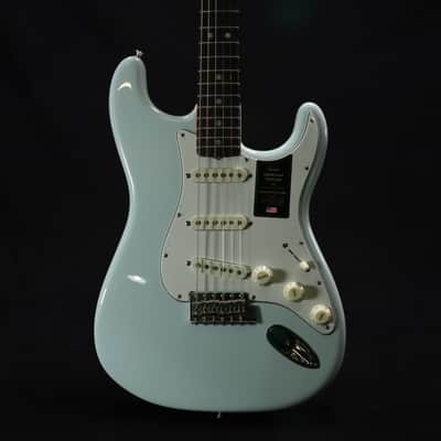 Fender American Vintage 1965 Stratocaster Round-Lam Rosewood Fingerboard Sonic Blue 670 image 9